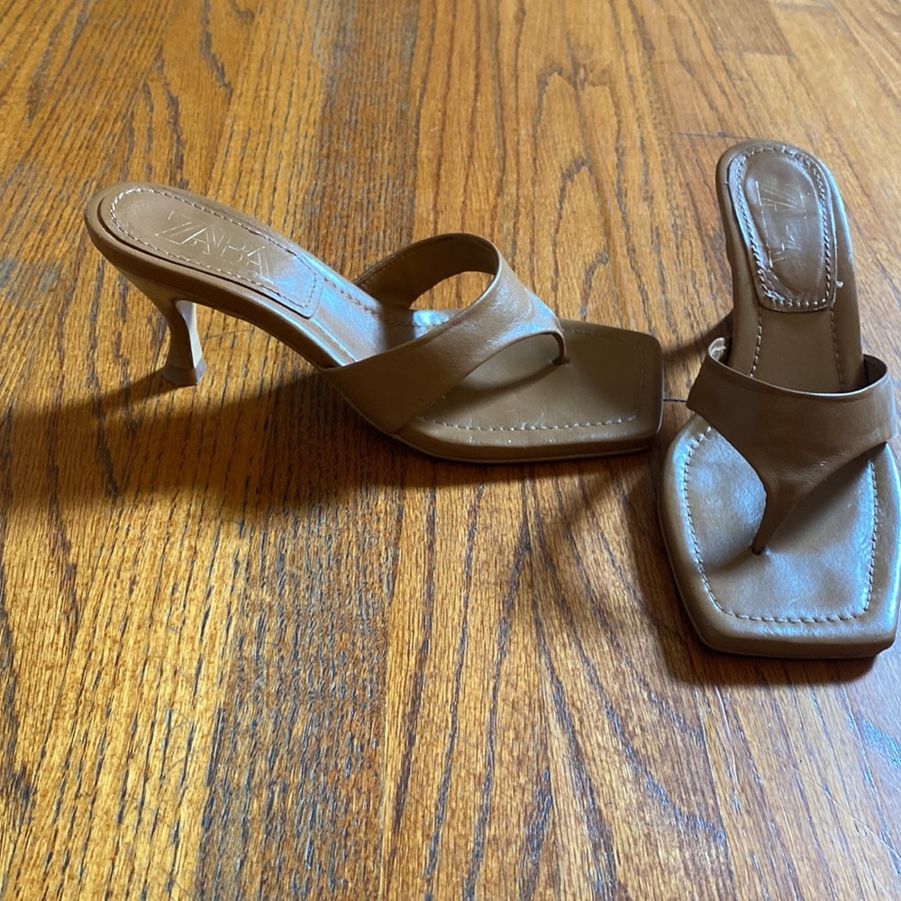 Zara faux leather kitten heel sandals - Picture 3 of 4